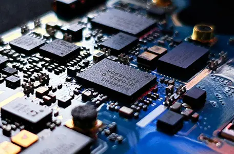 Otomotiv Bilgi ve Eğlence Kontrol Paneli